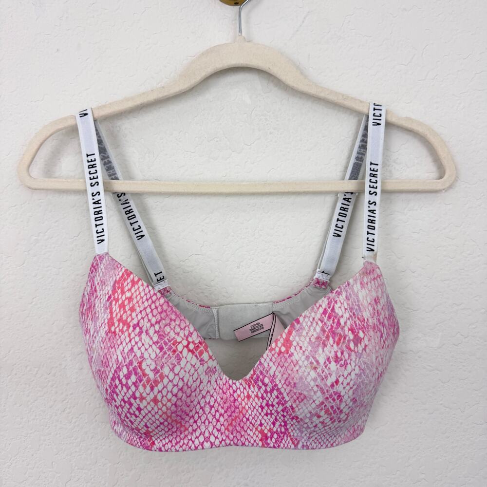Victoria's Secret Womens T Shirt Lightly Lined Wireless Bra Size 34D Snake Pink